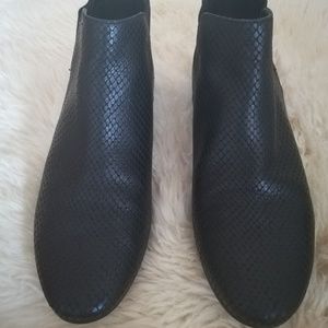 Cole Haan Booties Size 7.5